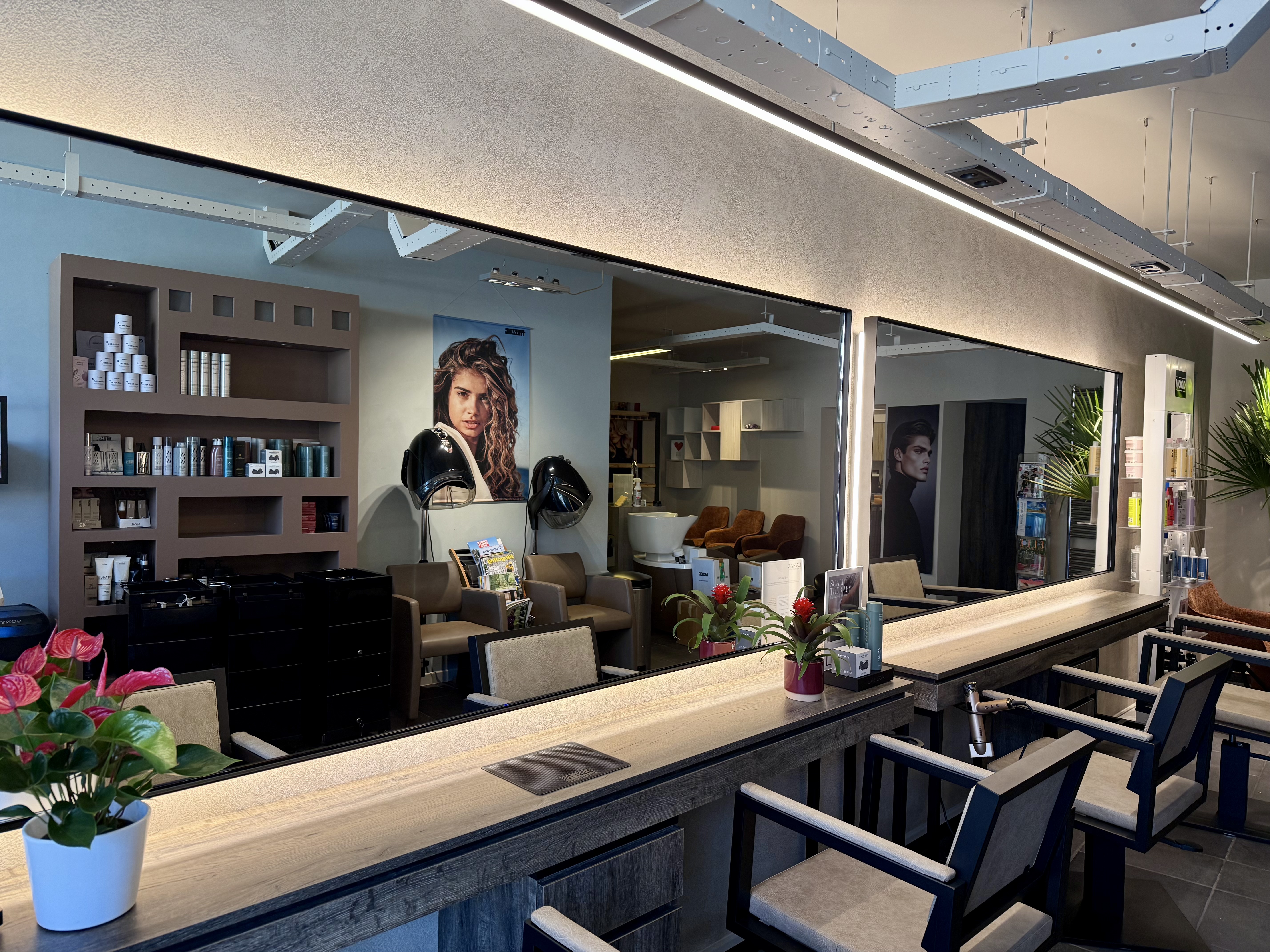 Interieur van Kapsalon WAX